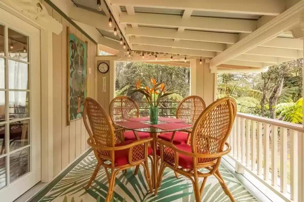 Hau'Oli Place Tiki Cottage In Volcano Buitenkant foto